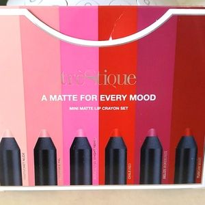 TreStique mini matte lip crayon set